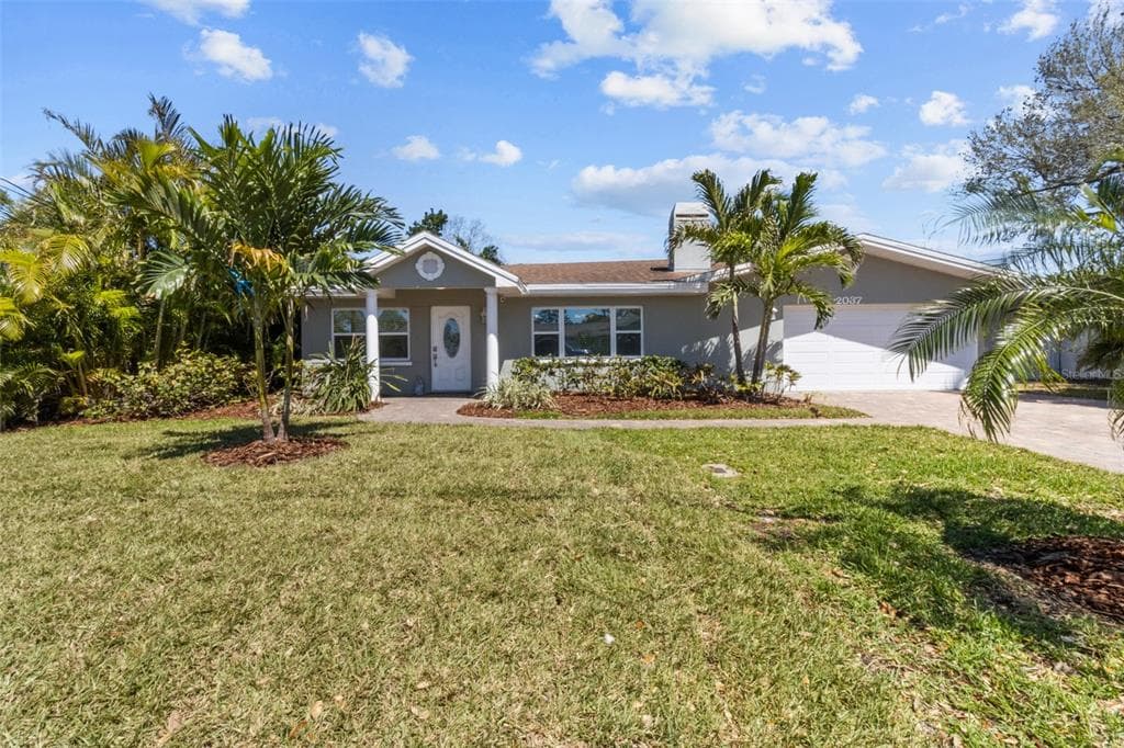 2037 CHURCH CREEK POINT LARGO, FL 33774