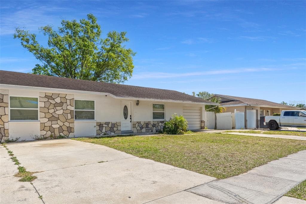 1214 WINDSOR CIRCLE BRANDON, FL 33510