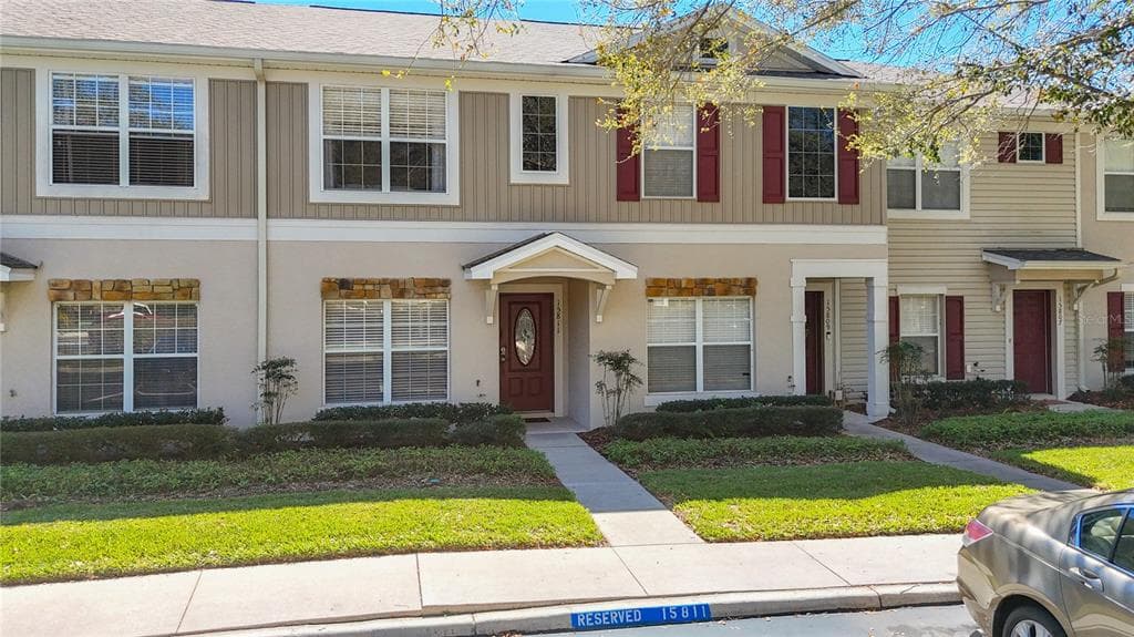 15811 FISHHAWK FALLS DRIVE LITHIA, FL 33547