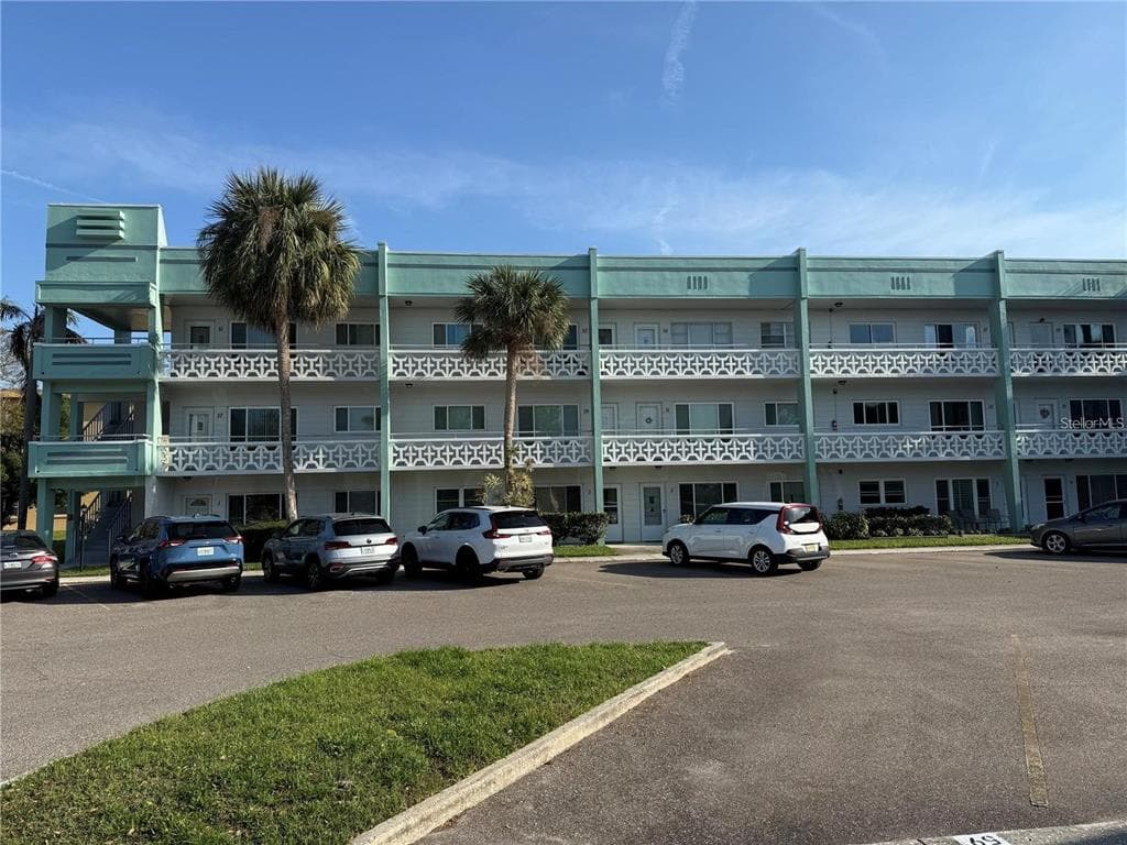 2455 FINLANDIA LANE UNIT 57 CLEARWATER, FL 33763