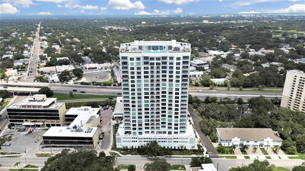 2910 W BARCELONA STREET UNIT 403 TAMPA, FL 33629