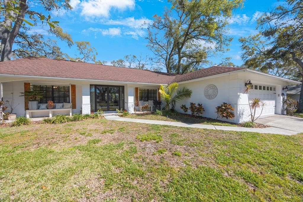 162 ARBOR DRIVE W