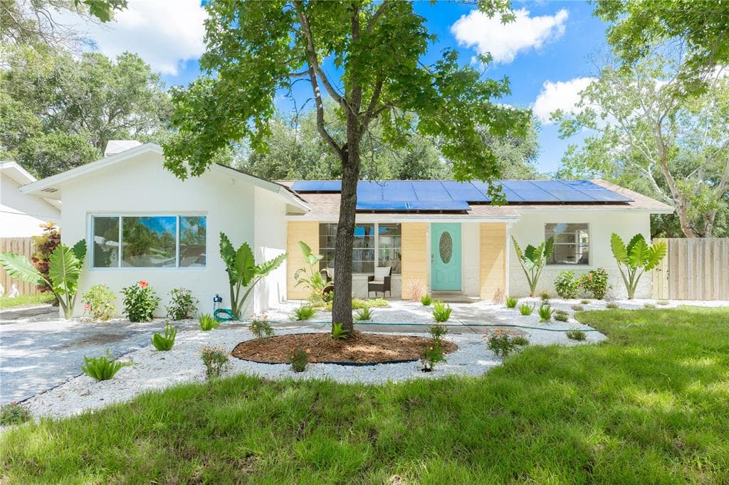 7957 COTTONWOODE DRIVE