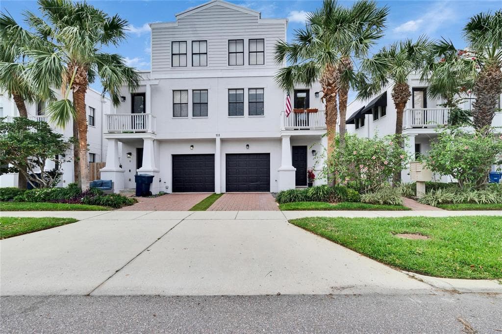 111 S PACKWOOD AVENUE UNIT A