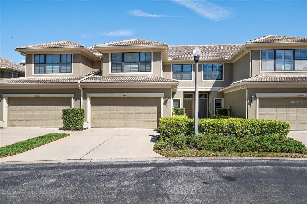 13208 SAN BLAS LOOP LARGO, FL 33774