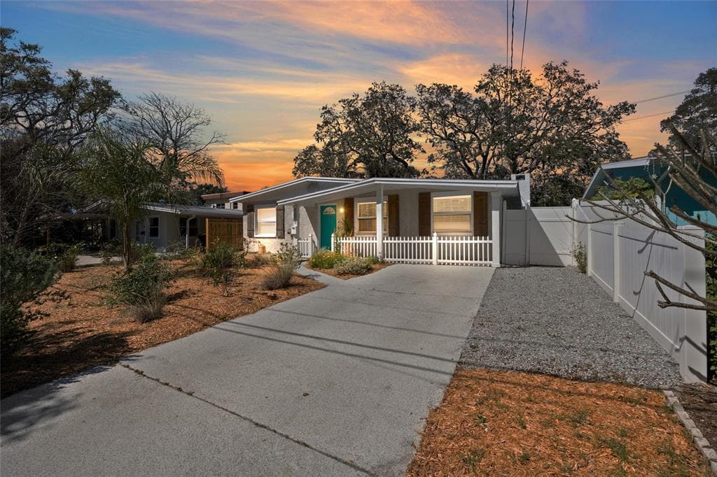 6327 EMERSON AVENUE S ST PETERSBURG, FL 33707