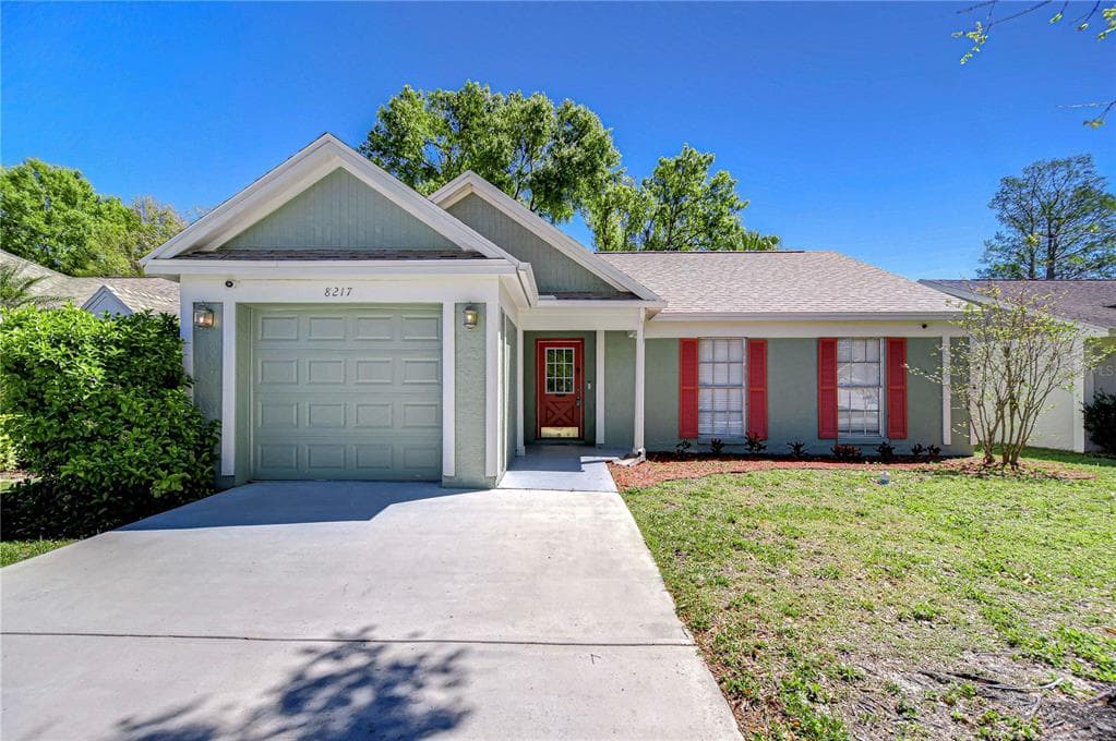8217 NATCHEZ STREET TAMPA, FL 33637