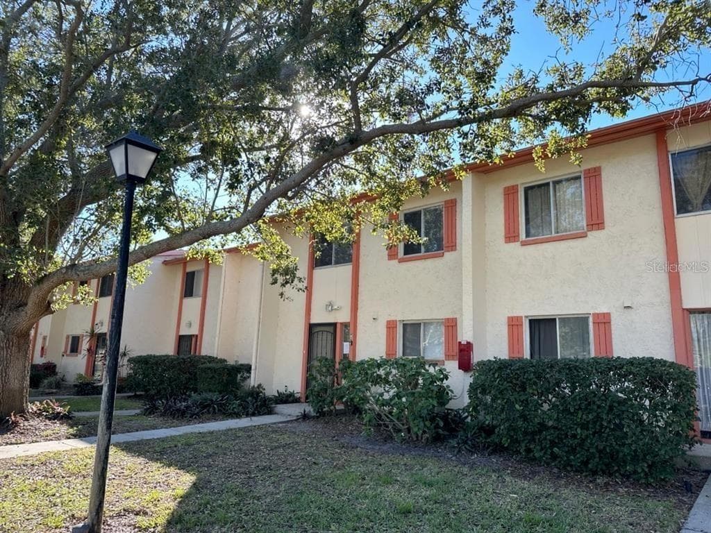 5855 16TH STREET S UNIT 6 ST PETERSBURG, FL 33701