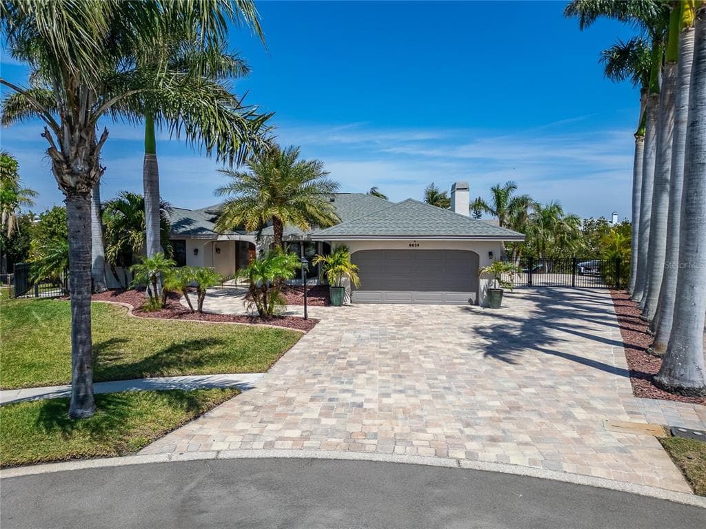 6614 BLACKFIN WAY APOLLO BEACH, FL 33572