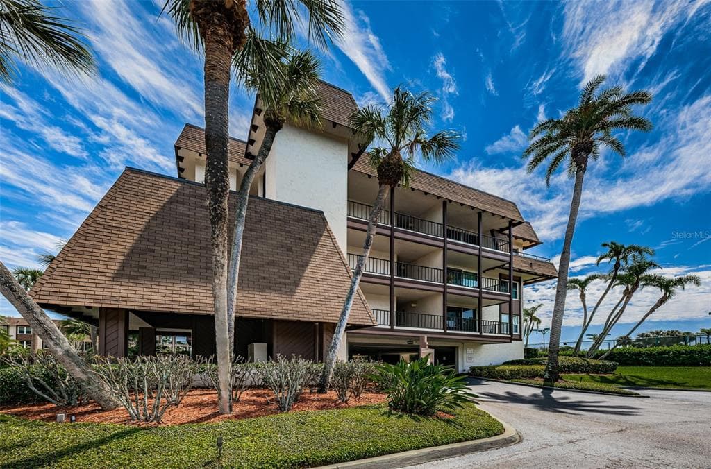 3021 COUNTRYSIDE BOULEVARD UNIT 24A CLEARWATER, FL 33761