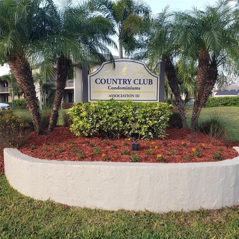 113 NINA WAY UNIT 113 OLDSMAR, FL 34677