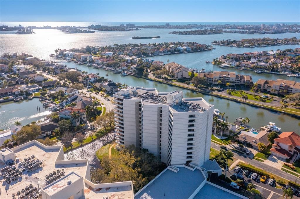 5950 PELICAN BAY PLAZA S UNIT 603 GULFPORT, FL 33707