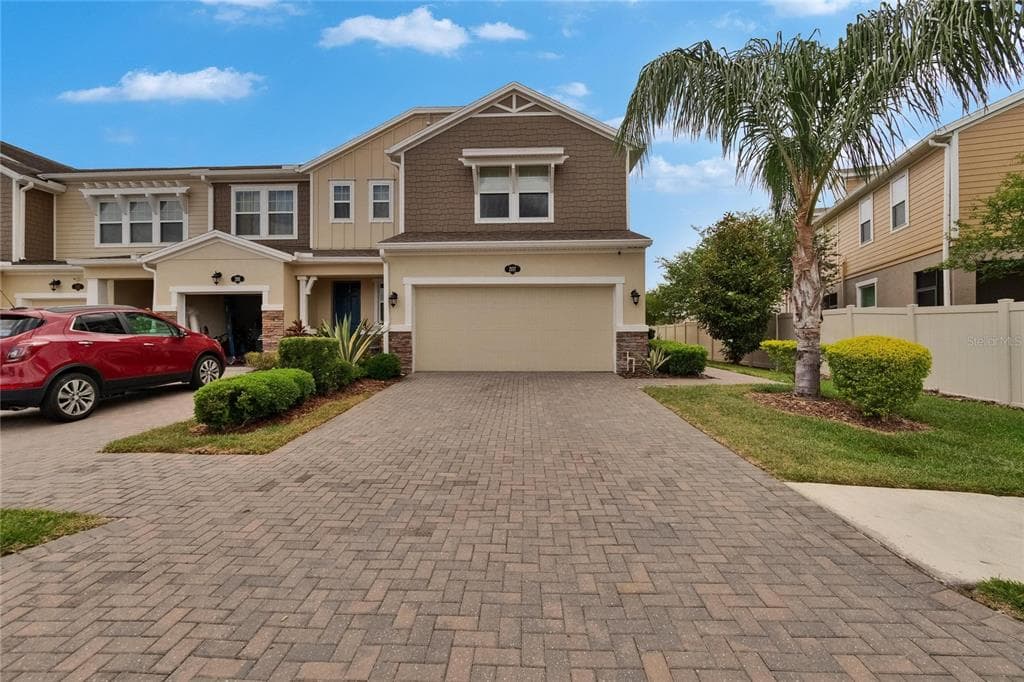 2117 LAKE WATERS PLACE LUTZ, FL 33558