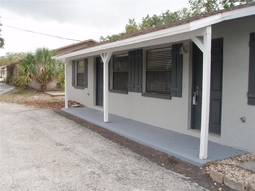 1020 E LEMON STREET UNIT D TARPON SPRINGS, FL 34689
