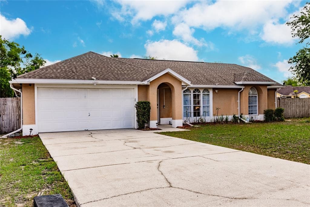 206 CHRIS COURT DAVENPORT, FL 33896