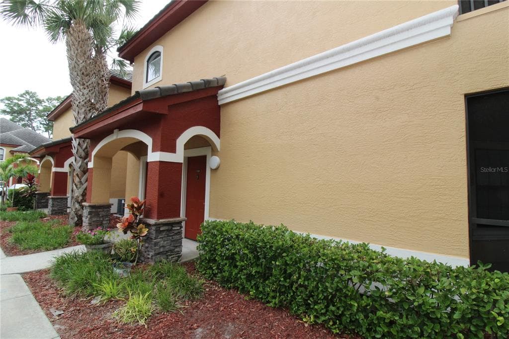 2171 PORTOFINO PLACE UNIT 2714 PALM HARBOR, FL 34683