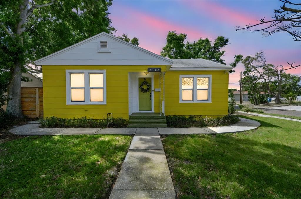 4462 2ND AVENUE S ST PETERSBURG, FL 33711