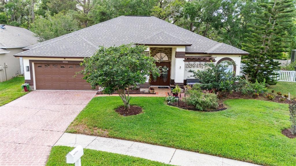 18924 FAIRWOOD COURT