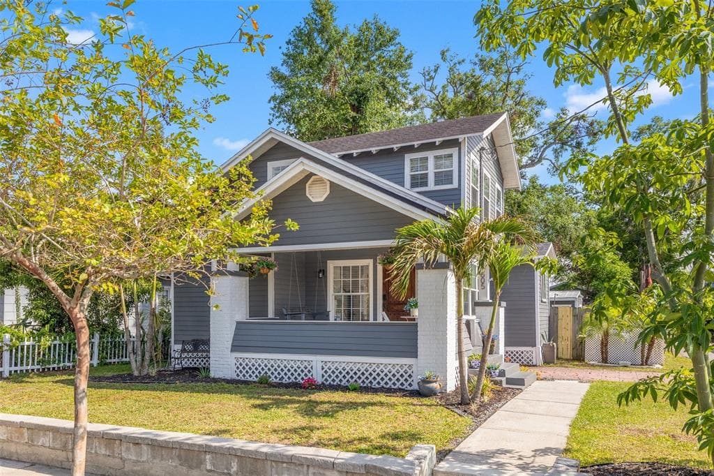 605 E LOUISIANA AVENUE