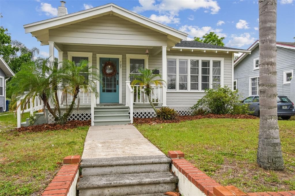 705 E CARACAS STREET TAMPA, FL 33603