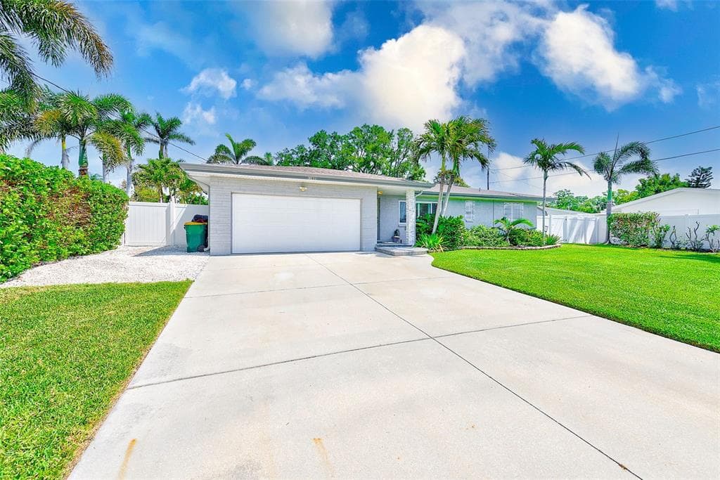 11035 HURON ROAD ST PETERSBURG, FL 33708