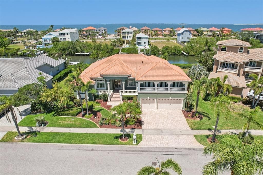 6461 RUBIA CIRCLE
