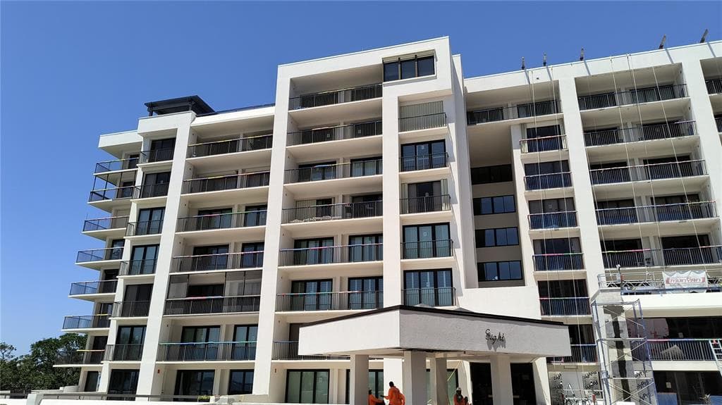 8 BELLEVIEW BOULEVARD UNIT 202