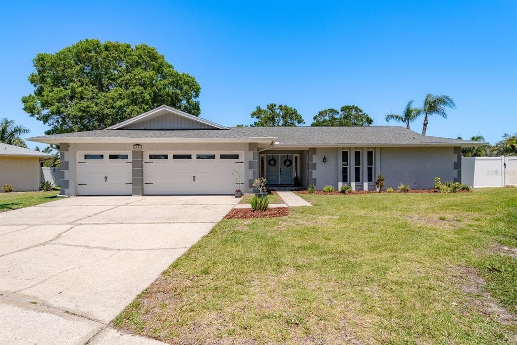 3241 BRUSHWOOD COURT CLEARWATER, FL 33761