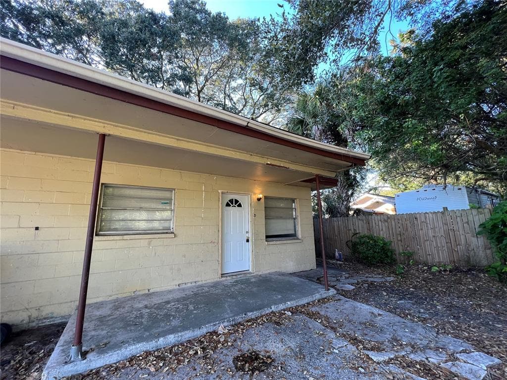 808 PALM BLUFF STREET UNIT D CLEARWATER, FL 33755