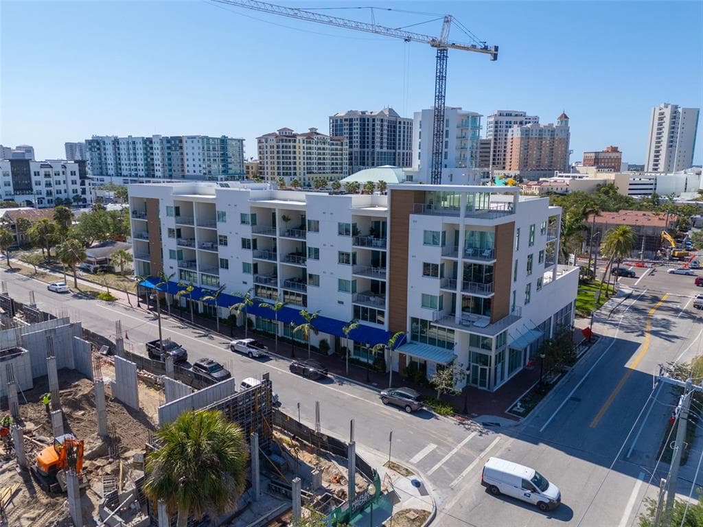 332 COCOANUT AVENUE UNIT 505