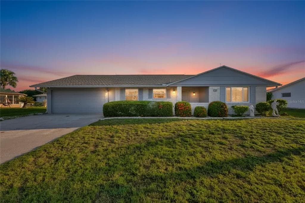 1809 HAVERFORD AVENUE SUN CITY CENTER, FL 33573