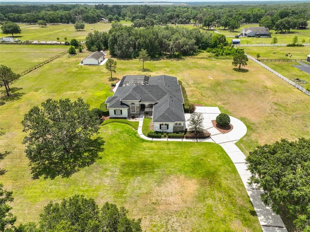 18423 LITHIA TOWNE ROAD