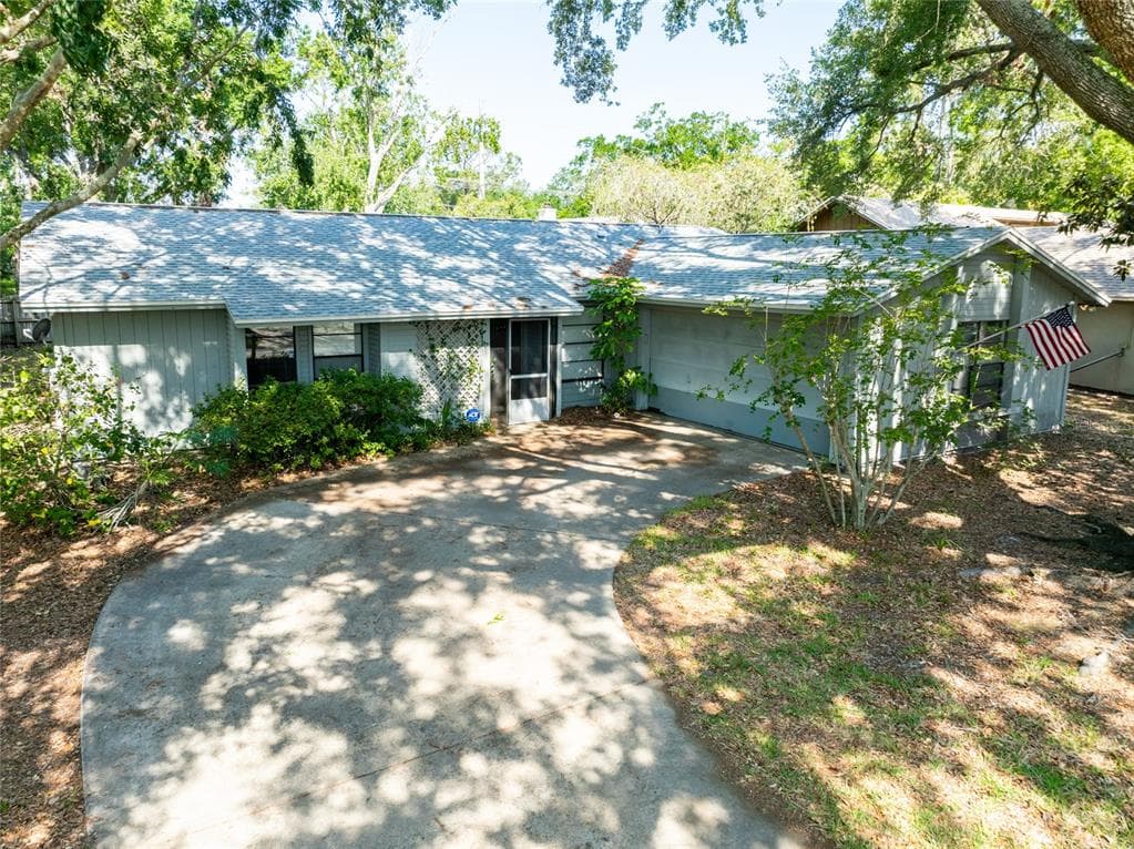 4442 SUMMER OAK DRIVE TAMPA, FL 33618