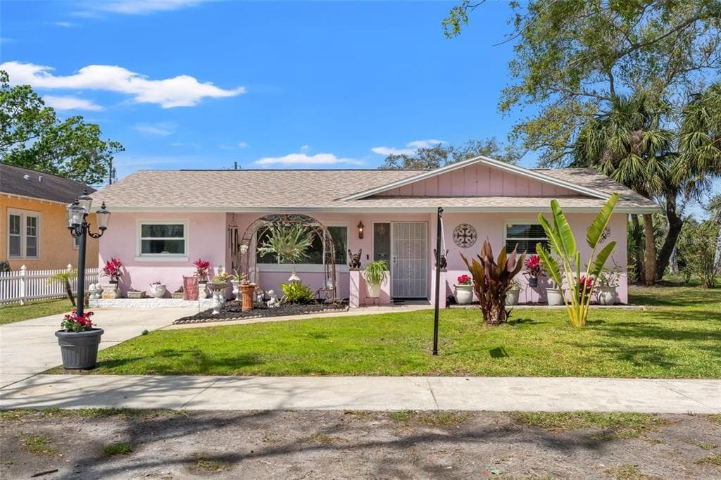 408 PINEAPPLE STREET TARPON SPRINGS, FL 34689