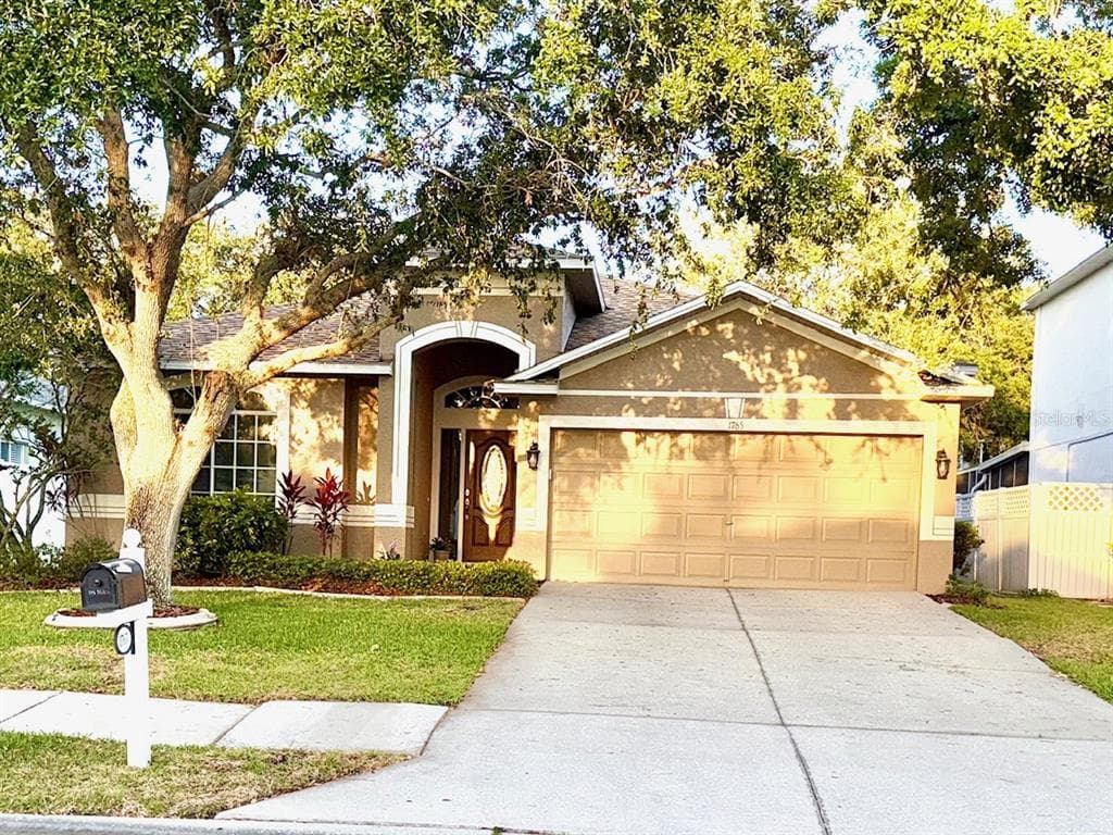 1765 OAK POND COURT OLDSMAR, FL 34677