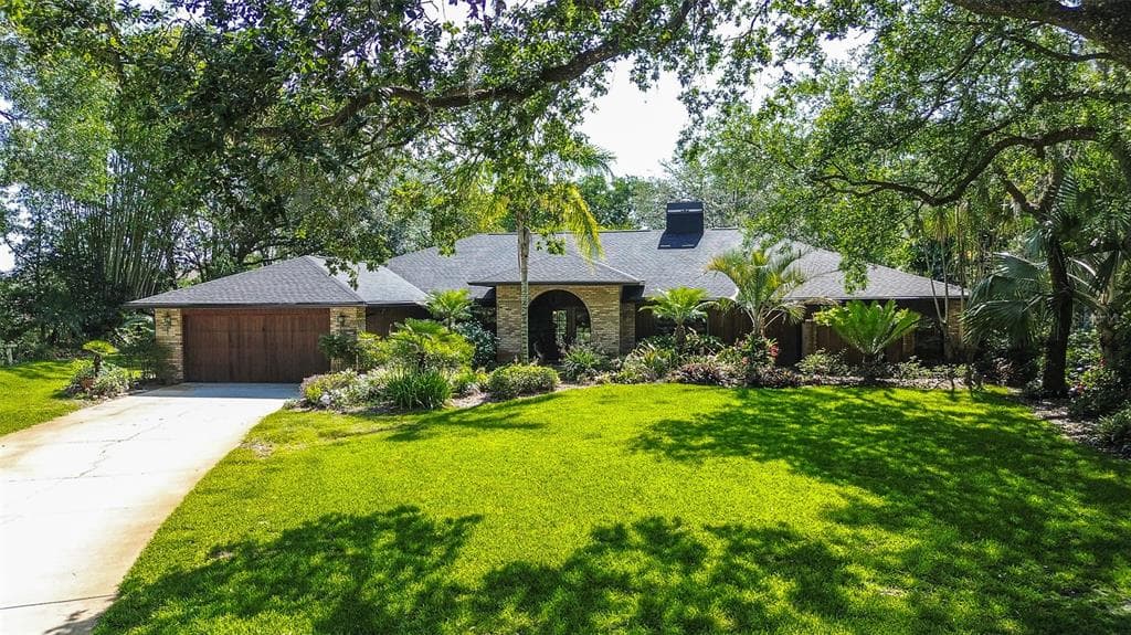 17519 DRAKE COURT LUTZ, FL 33559