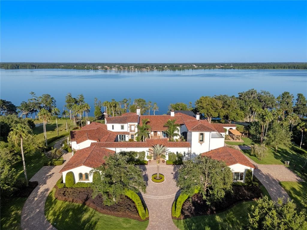 11865 FORT KING HIGHWAY THONOTOSASSA, FL 33592