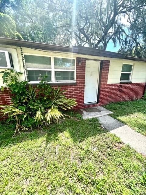 9420 GREYSTONE ROAD THONOTOSASSA, FL 33592