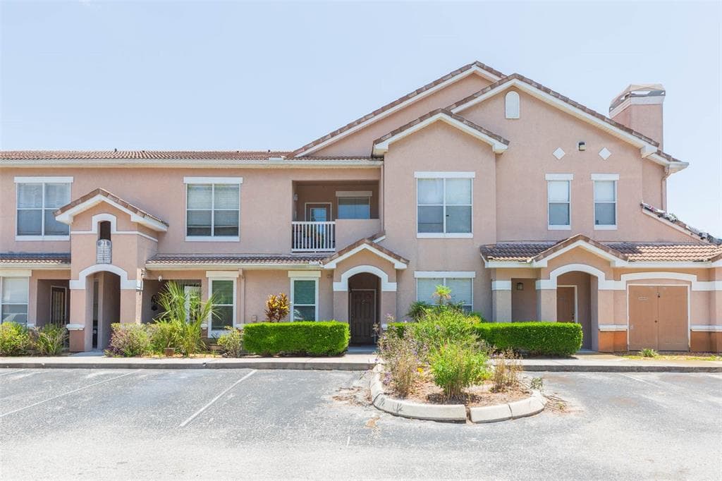 10473 VILLA VIEW CIRCLE TAMPA, FL 33647