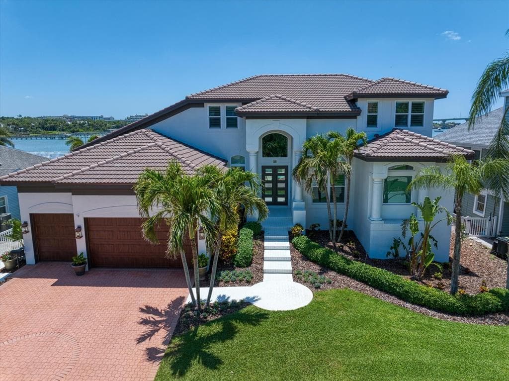 14 SUNSET BAY DRIVE