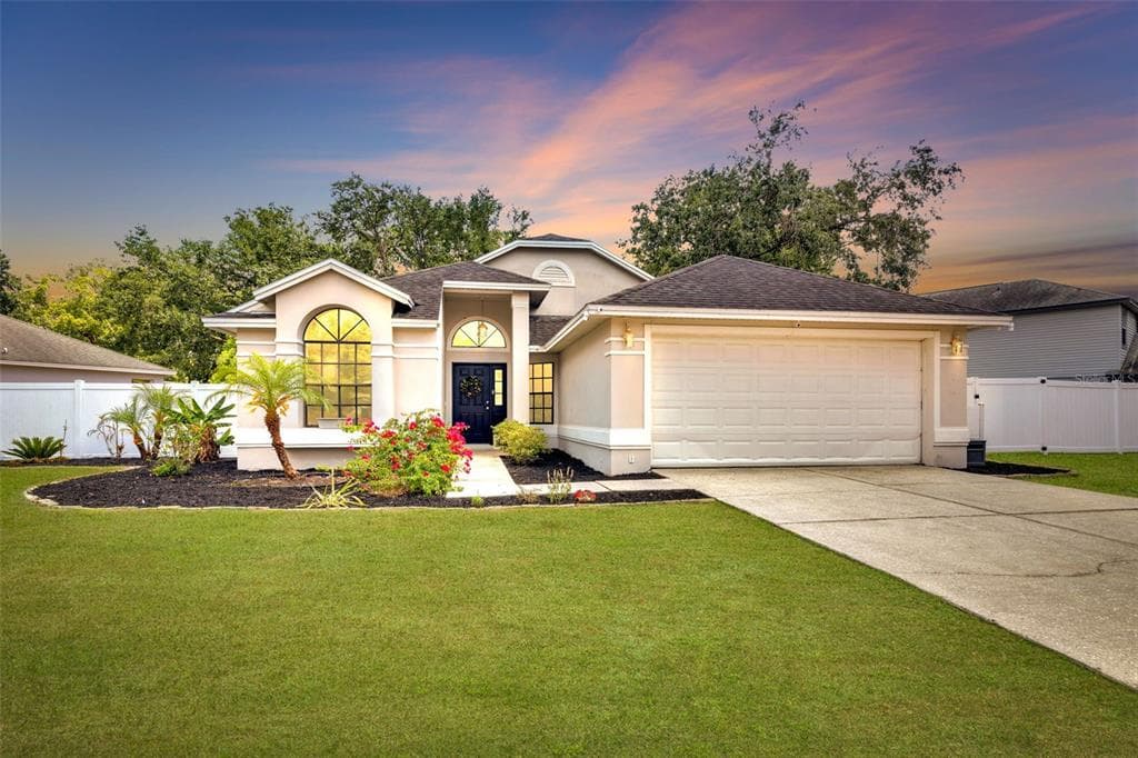 4302 LONGFELLOW DRIVE PLANT CITY, FL 33566