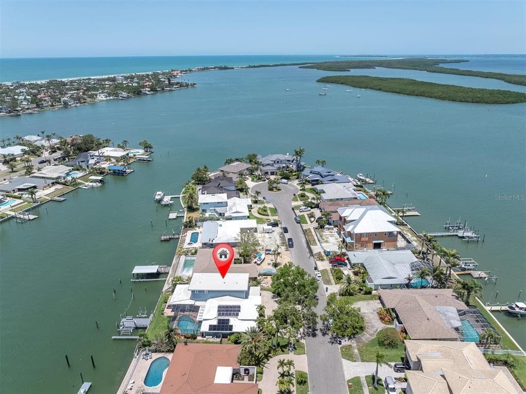 860 HARBOR ISLAND CLEARWATER BEACH, FL 33767