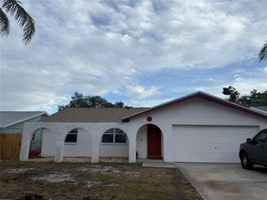 11206 GOLDEN RIDGE DRIVE SEMINOLE, FL 33772