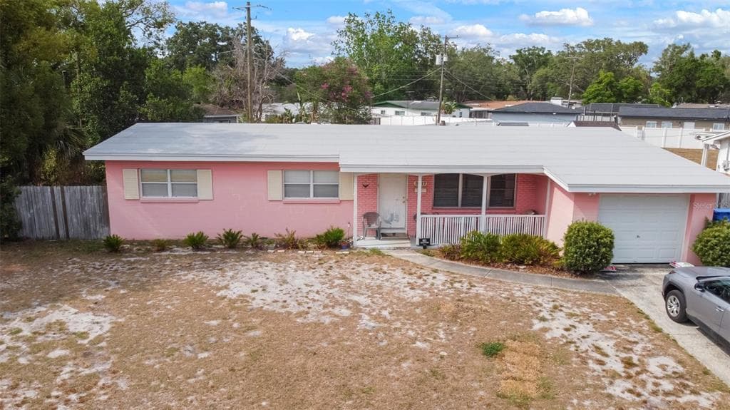 3317 NAKORA DRIVE TAMPA, FL 33618
