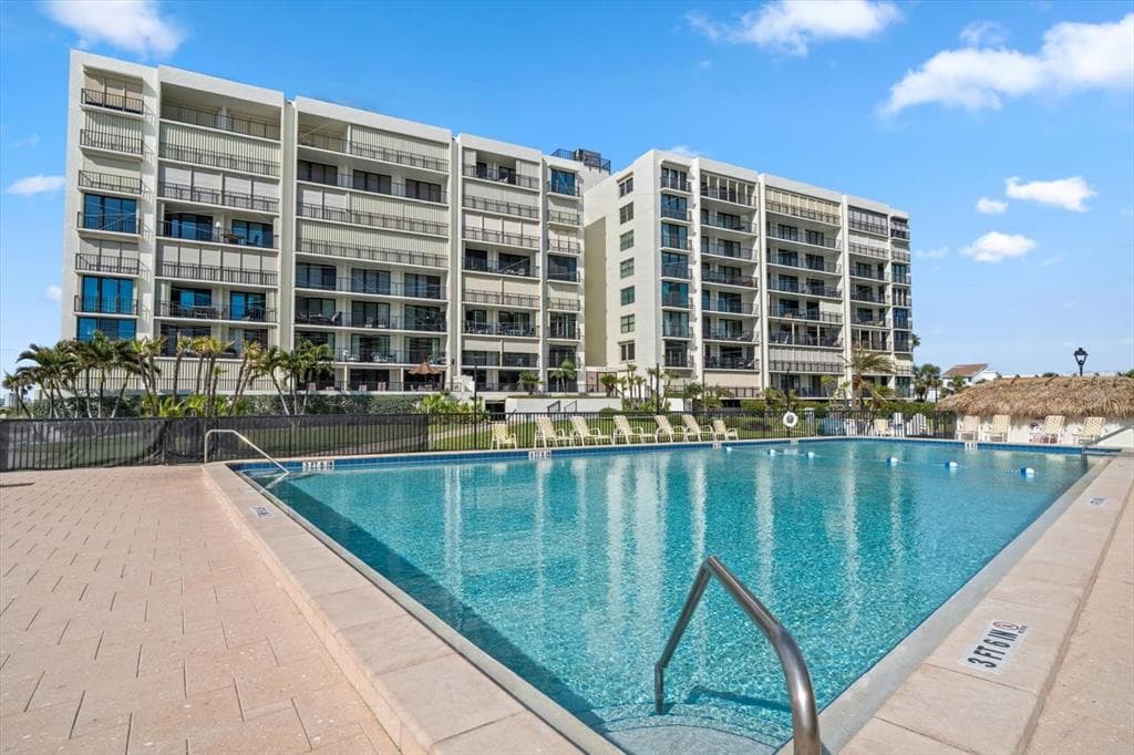 1400 GULF BOULEVARD UNIT 804 CLEARWATER BEACH, FL 33767
