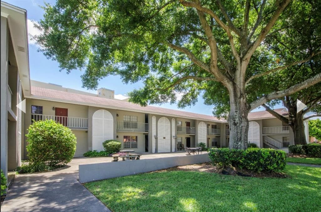 155 E DAVIS BOULEVARD UNIT 02 TAMPA, FL 33606