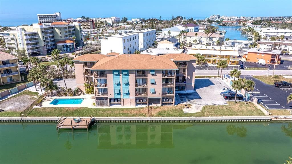 145 116TH AVENUE UNIT 405 TREASURE ISLAND, FL 33706