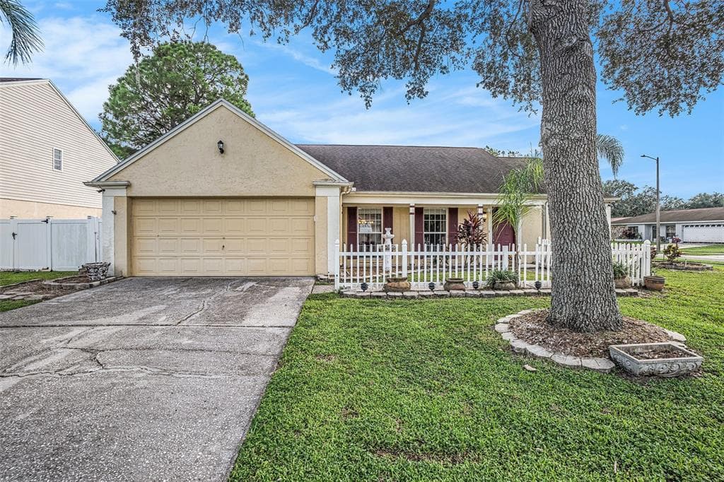 16201 COUNTRY CROSSING DRIVE TAMPA, FL 33624