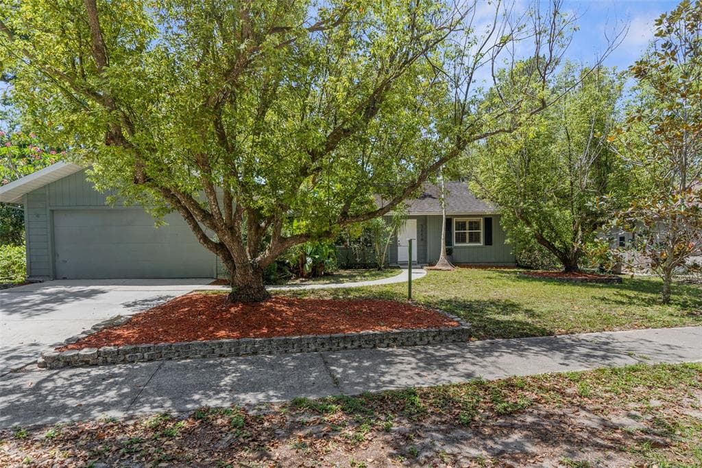 3668 POND VIEW LANE SARASOTA, FL 34235