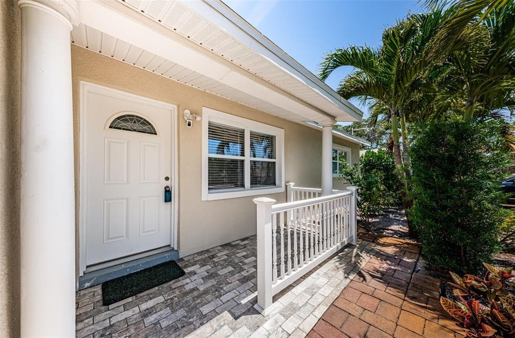 5785 15TH AVENUE N ST PETERSBURG, FL 33710